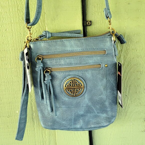 NWT STONE MOUNTAIN Blue 3 Bagger Sydney Bag Vinyl Wristlet Crossbody Shoulder - Picture 3 of 8